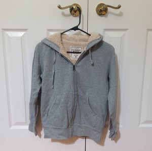 💚 2/$35 Uniqlo grey hoodie with zip
